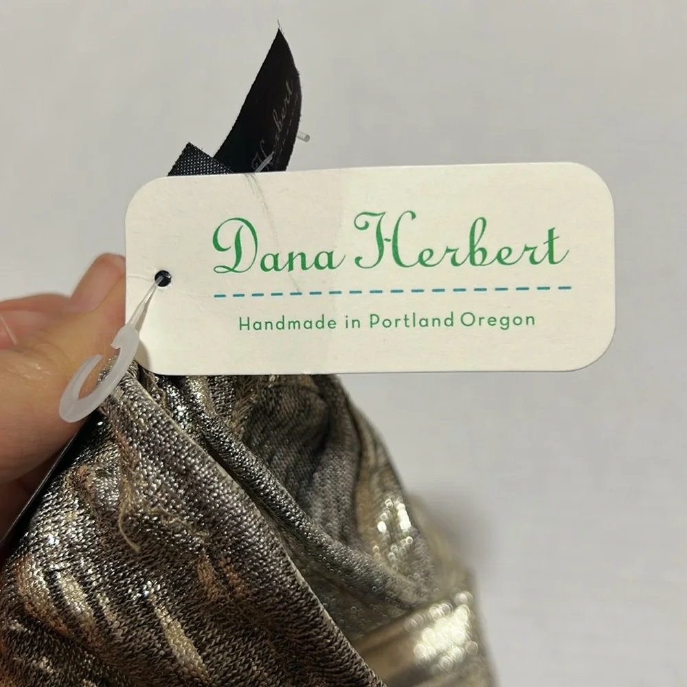 💗NWT Dana Herbert Reflection Knit Fingerless Gloves